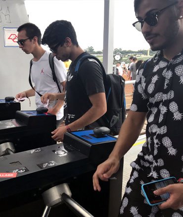 Foto extra de Controle de Acesso e Credenciamento Personalizado: Adidas no Lollapalooza
