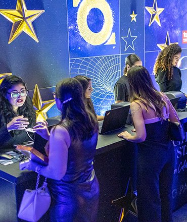 Foto extra de Tecnologia e Elegância no Top Employers 2026: Check-in VIP com Impressão de Mesas